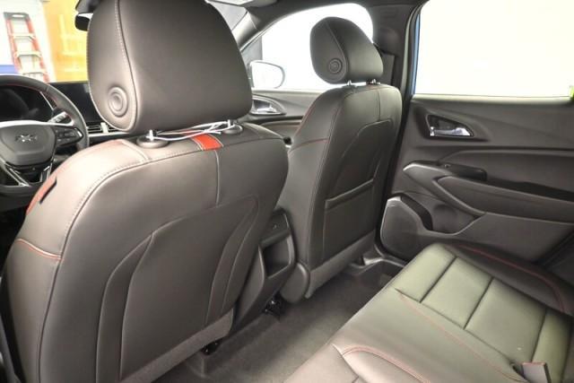 new 2025 Chevrolet Trax car