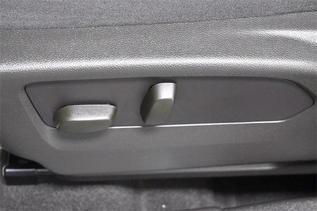 used 2022 Buick Envision car, priced at $28,000