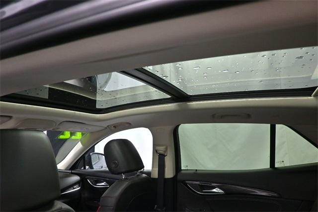 used 2022 Buick Envision car, priced at $28,000