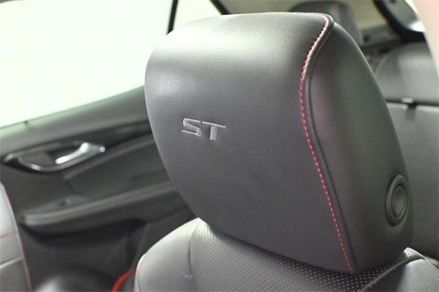 used 2022 Buick Envision car, priced at $28,000