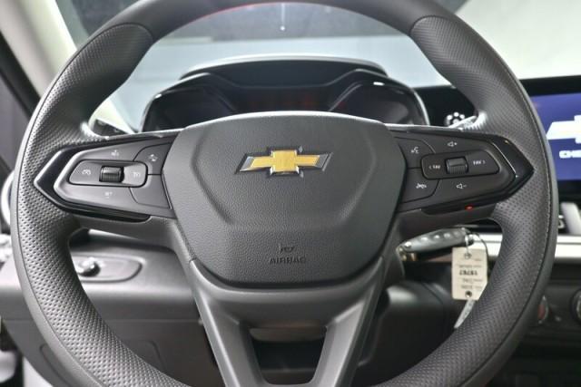 new 2025 Chevrolet Trax car