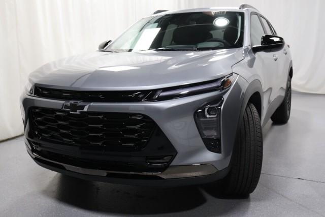 new 2025 Chevrolet Trax car, priced at $26,590