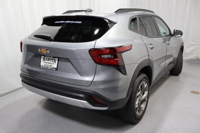 new 2025 Chevrolet Trax car, priced at $25,385