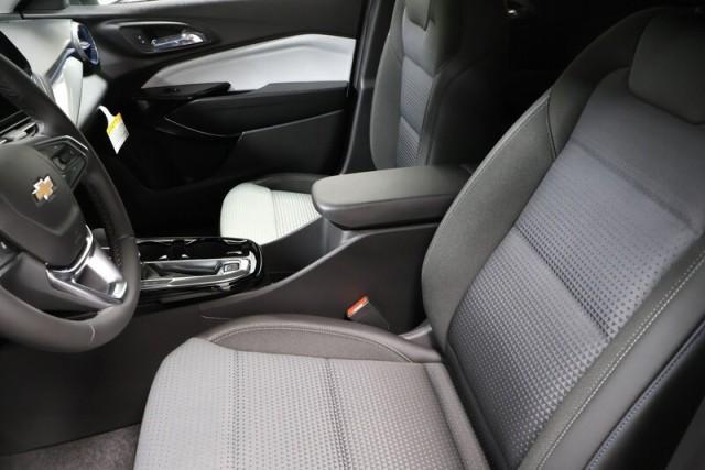 new 2025 Chevrolet Trax car, priced at $25,385