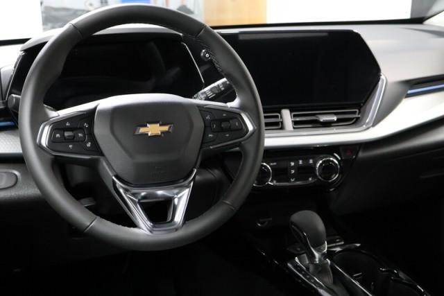 new 2025 Chevrolet Trax car, priced at $25,385
