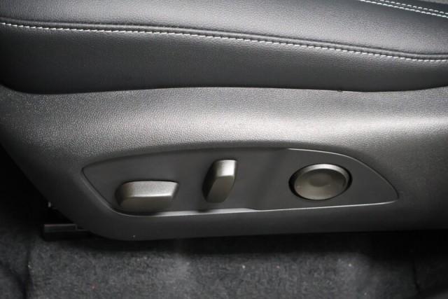 new 2025 Chevrolet Traverse car