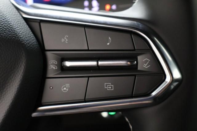 new 2025 Chevrolet Traverse car