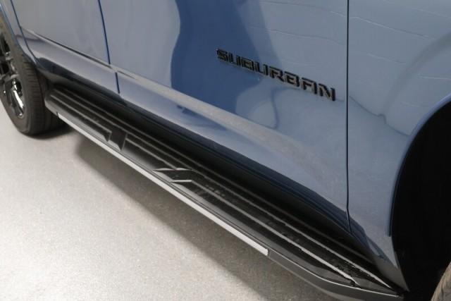 new 2025 Chevrolet Suburban car, priced at $71,180