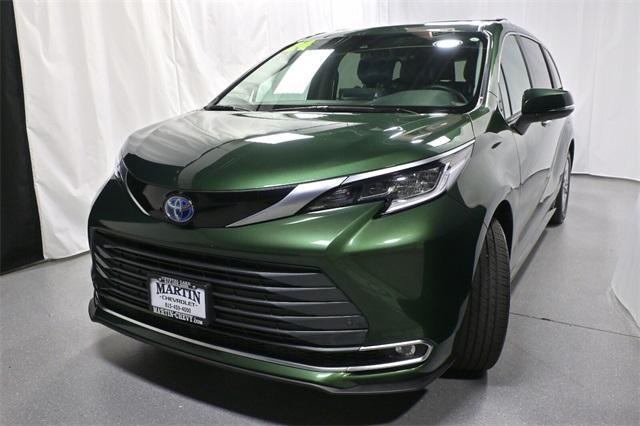 used 2024 Toyota Sienna car, priced at $55,111
