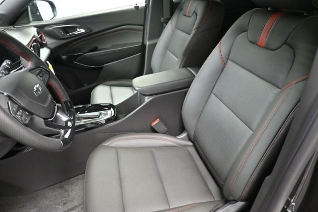 new 2025 Chevrolet Trax car, priced at $26,994