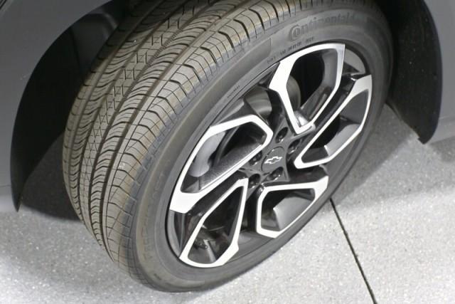 new 2025 Chevrolet Trax car, priced at $26,994