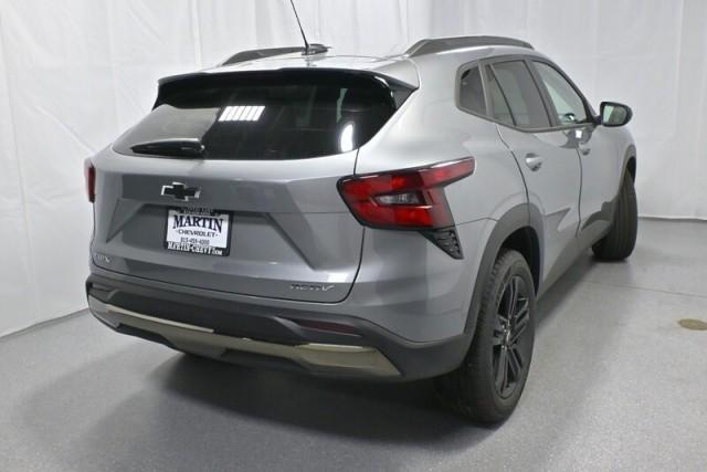 new 2025 Chevrolet Trax car