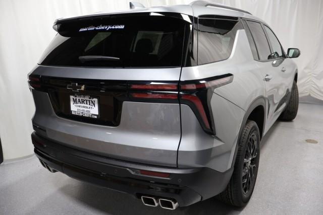 new 2025 Chevrolet Traverse car