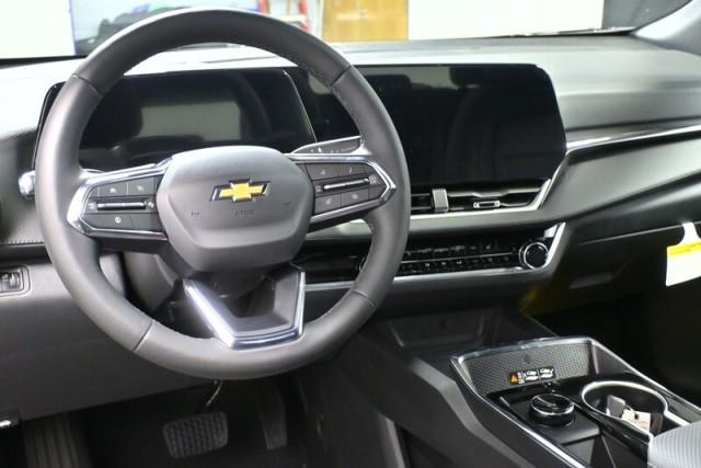 new 2026 Chevrolet Equinox car, priced at $33,044