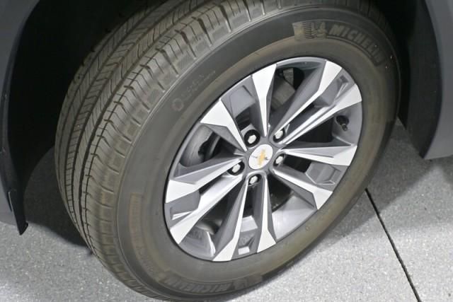 new 2026 Chevrolet Equinox car, priced at $33,044