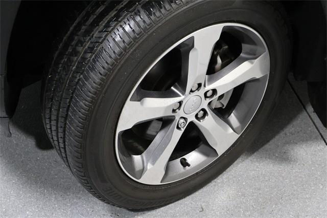 used 2022 Jeep Grand Cherokee L car, priced at $33,408