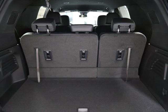 new 2025 Chevrolet Traverse car