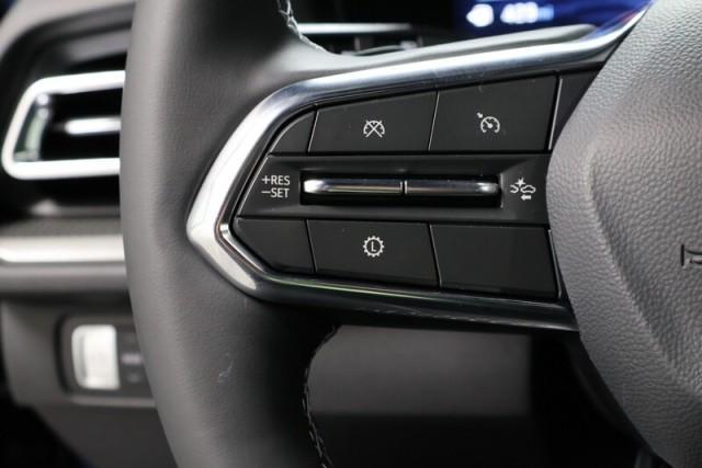 new 2025 Chevrolet Traverse car