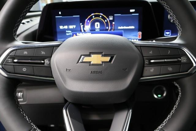 new 2025 Chevrolet Traverse car