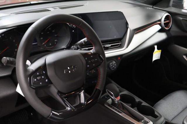 new 2025 Chevrolet Trax car