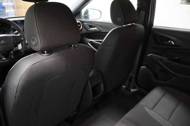 new 2025 Chevrolet Trax car