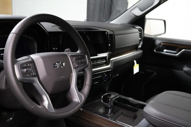 new 2025 Chevrolet Silverado 1500 car, priced at $61,914