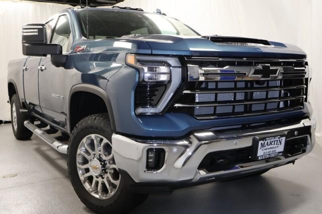 new 2025 Chevrolet Silverado 3500 car, priced at $81,898