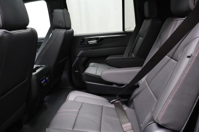 new 2025 Chevrolet Suburban car, priced at $79,763