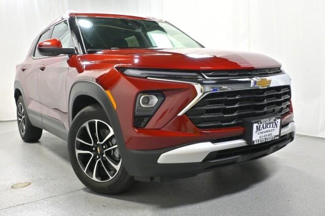 new 2025 Chevrolet TrailBlazer car, priced at $27,830