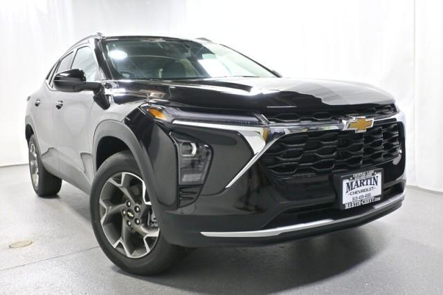 new 2025 Chevrolet Trax car