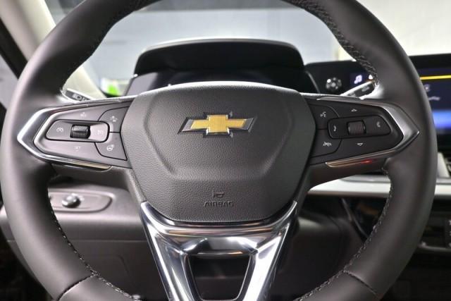 new 2025 Chevrolet Trax car