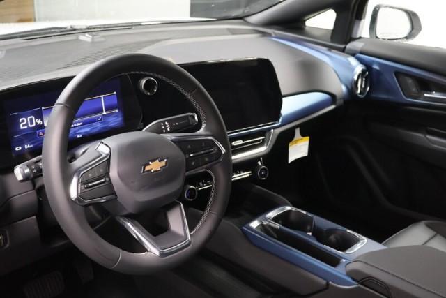 new 2025 Chevrolet Equinox EV car