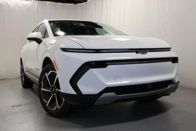 new 2025 Chevrolet Equinox EV car
