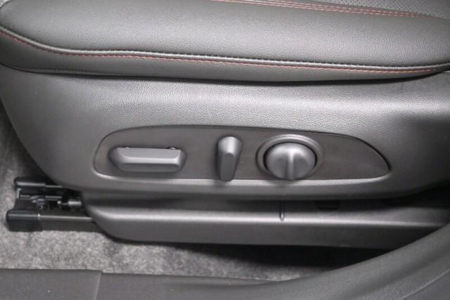 new 2025 Chevrolet Trax car