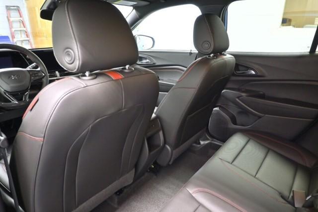 new 2025 Chevrolet Trax car