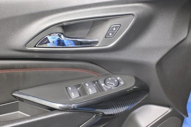 new 2025 Chevrolet Trax car
