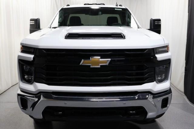 new 2025 Chevrolet Silverado 3500 car