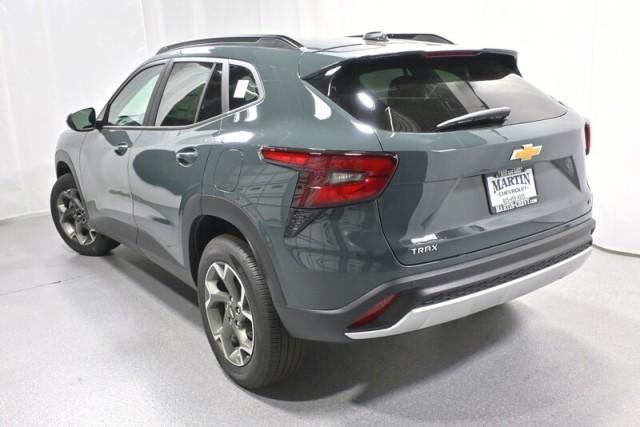 new 2026 Chevrolet Trax car, priced at $25,885
