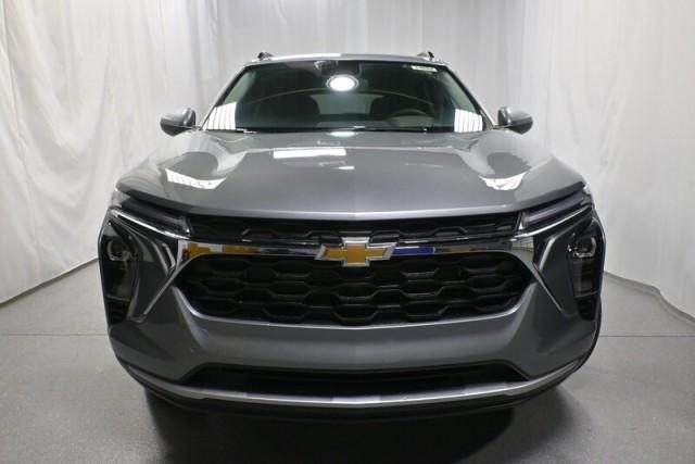 new 2026 Chevrolet Trax car, priced at $25,885