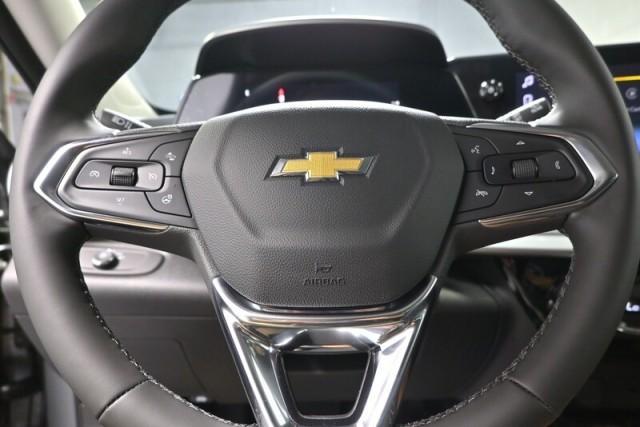new 2025 Chevrolet Trax car