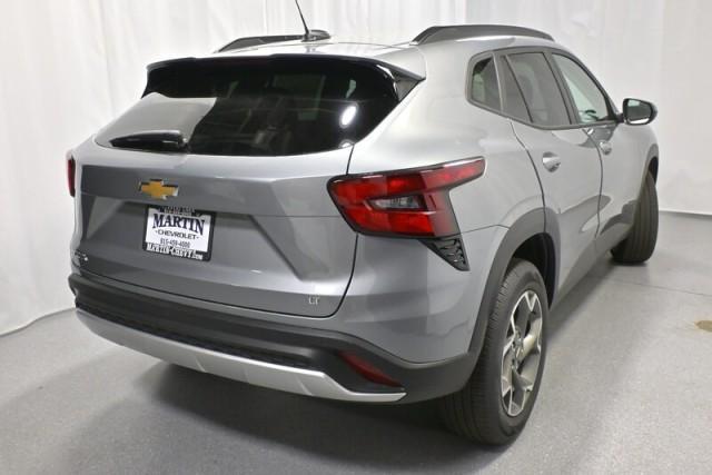 new 2025 Chevrolet Trax car