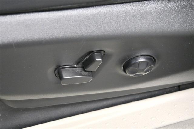 used 2023 Chrysler Pacifica car, priced at $23,993