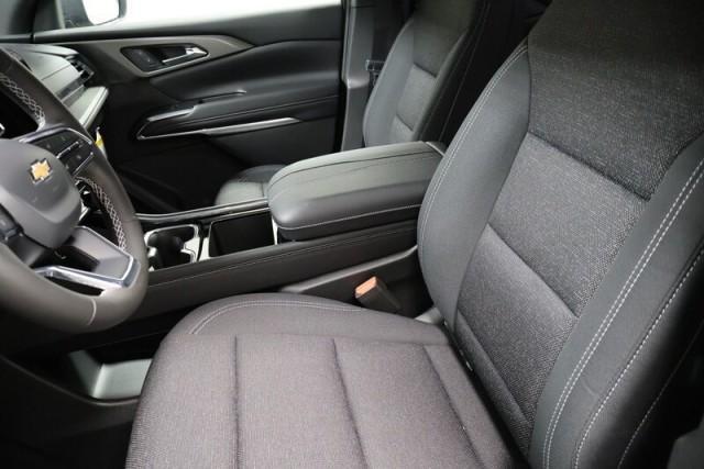 new 2025 Chevrolet Traverse car, priced at $44,945