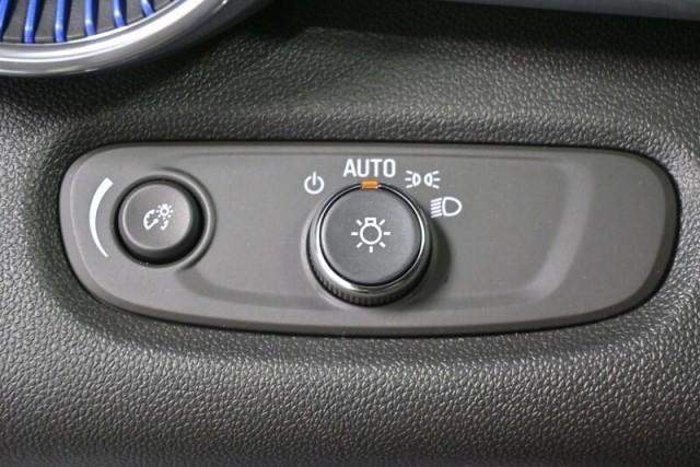 new 2026 Chevrolet Trax car, priced at $25,885