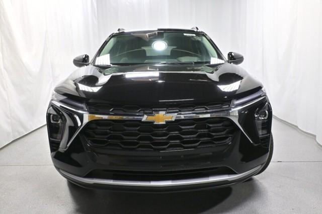 new 2026 Chevrolet Trax car, priced at $25,885