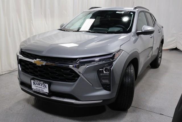 new 2025 Chevrolet Trax car, priced at $24,985