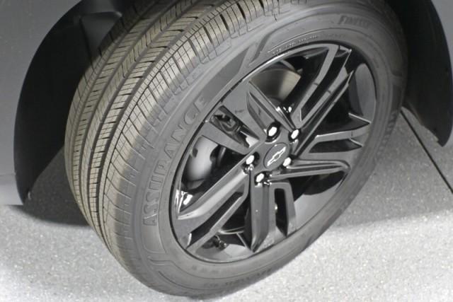 new 2025 Chevrolet Trax car, priced at $26,690