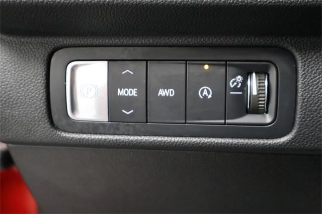 used 2024 Chevrolet Traverse car, priced at $57,776