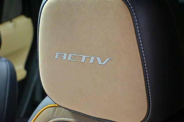 used 2025 Chevrolet Equinox car, priced at $30,700