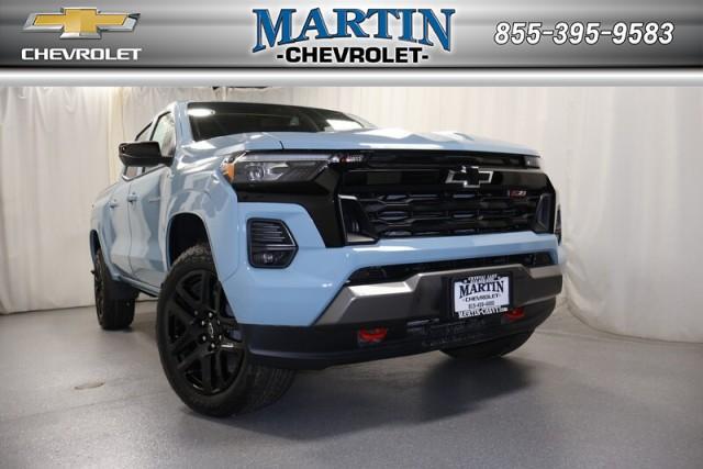 new 2025 Chevrolet Colorado car